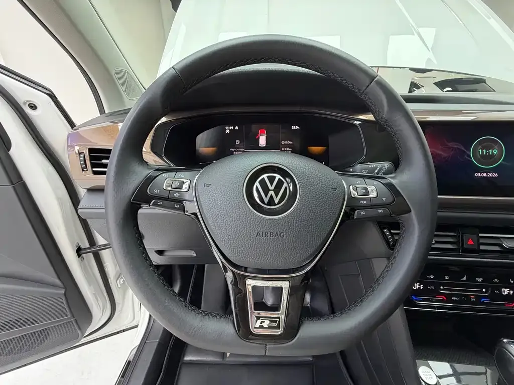Volkswagen Tharu — фото 9