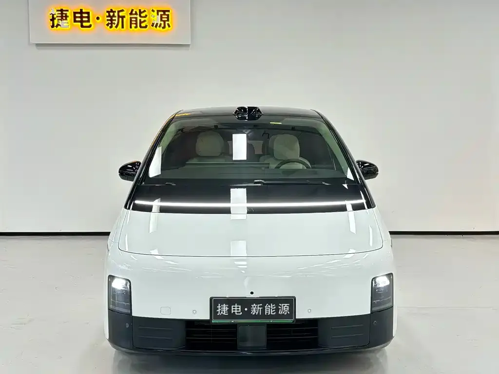 Li Auto MEGA — фото 2