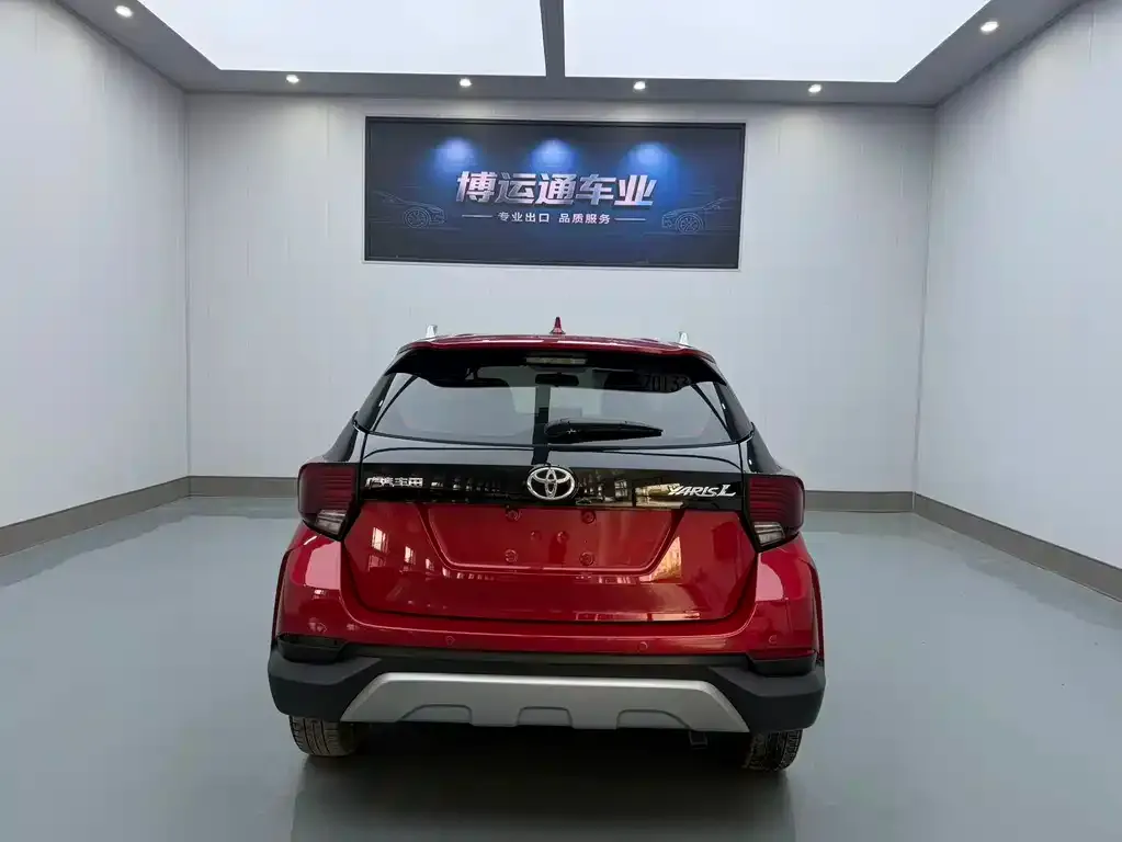 Toyota Yaris L — фото 6