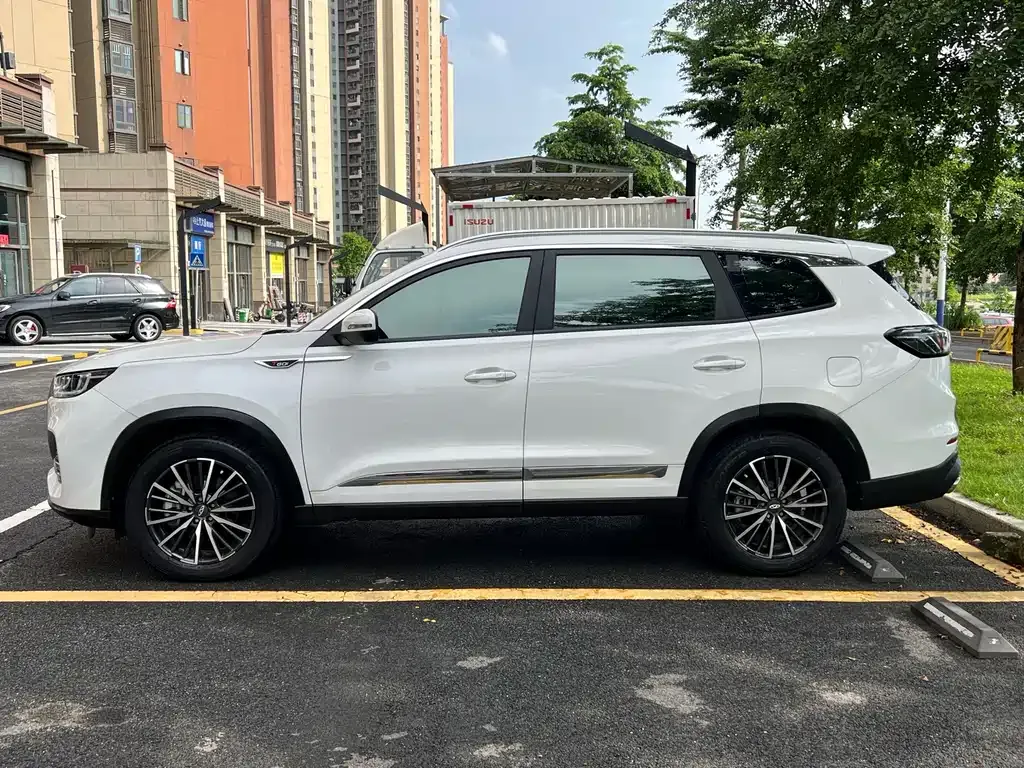 Chery Tiggo 8 PLUS — фото 7