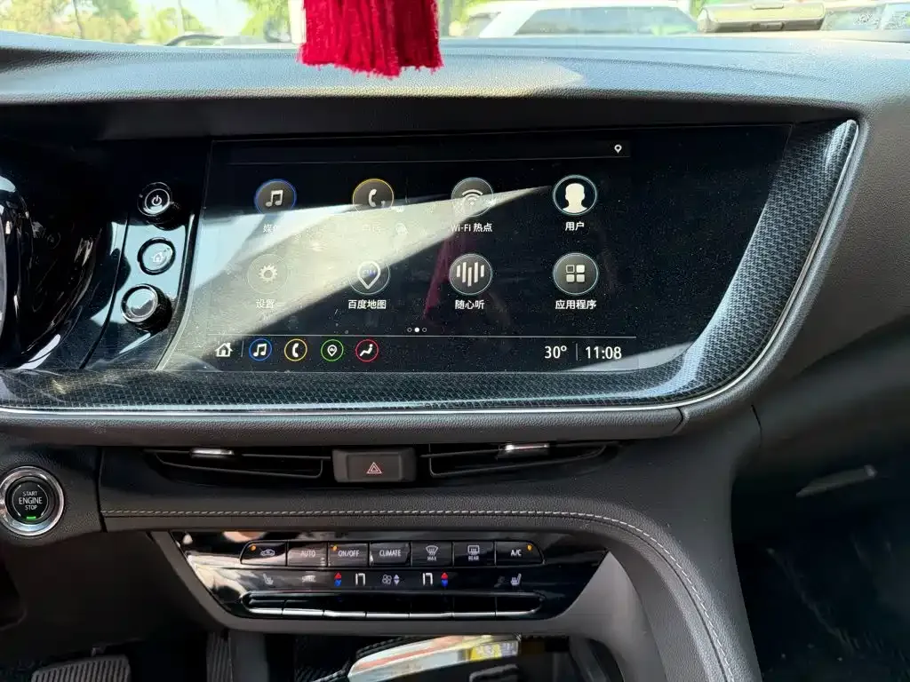 Buick Envision Plus — фото 9