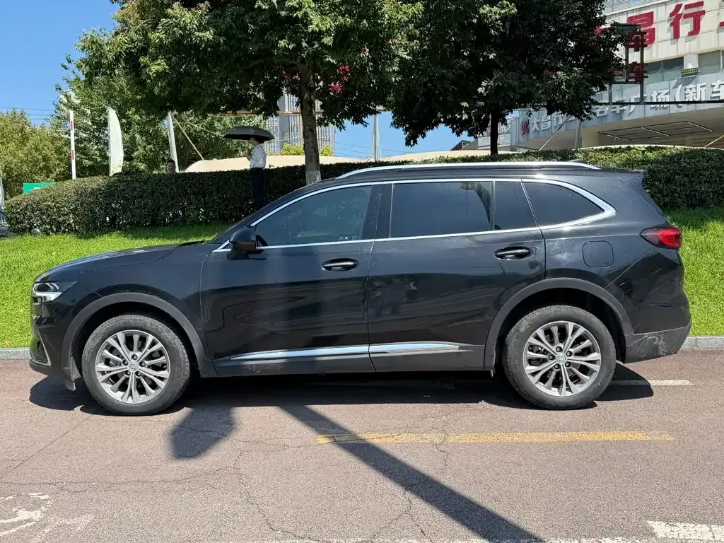 Buick Envision Plus — фото 10