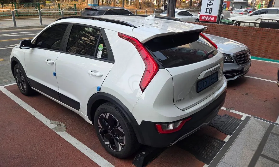 Kia Niro — фото 10