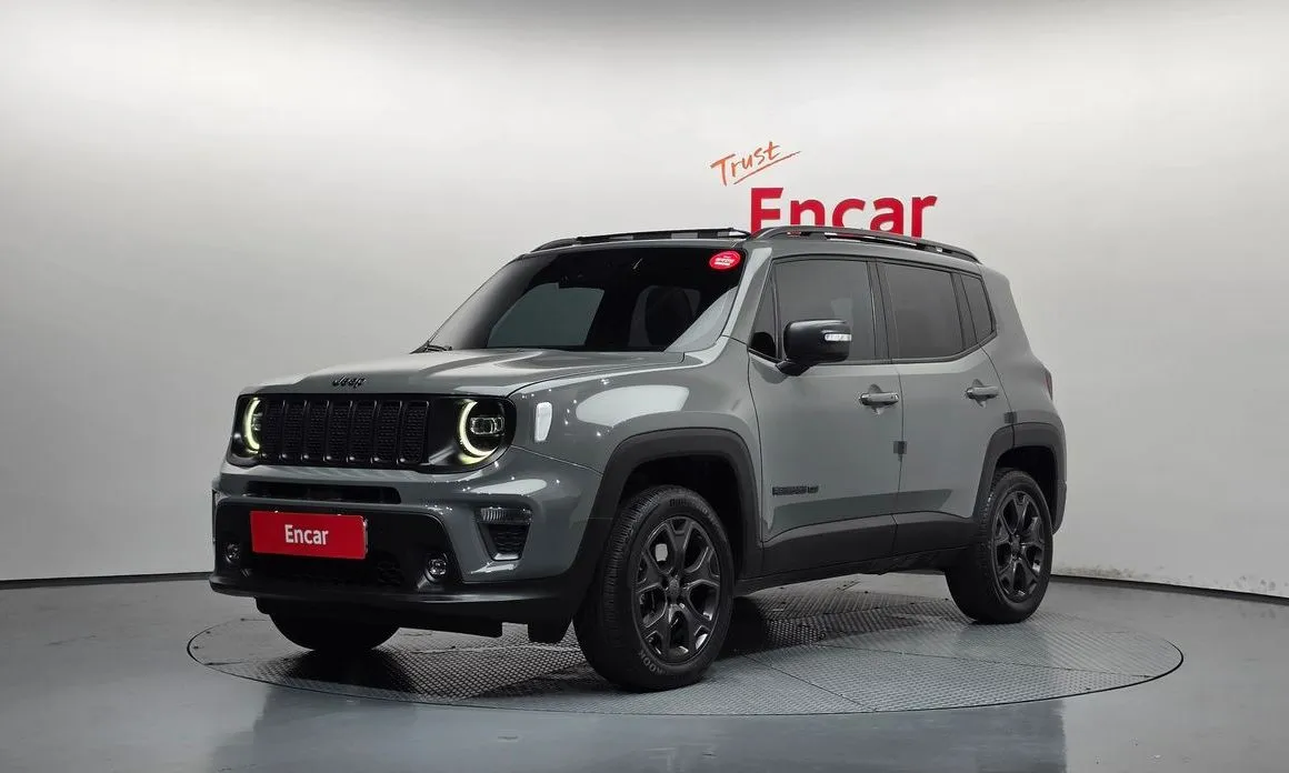 Jeep Renegade — фото 1
