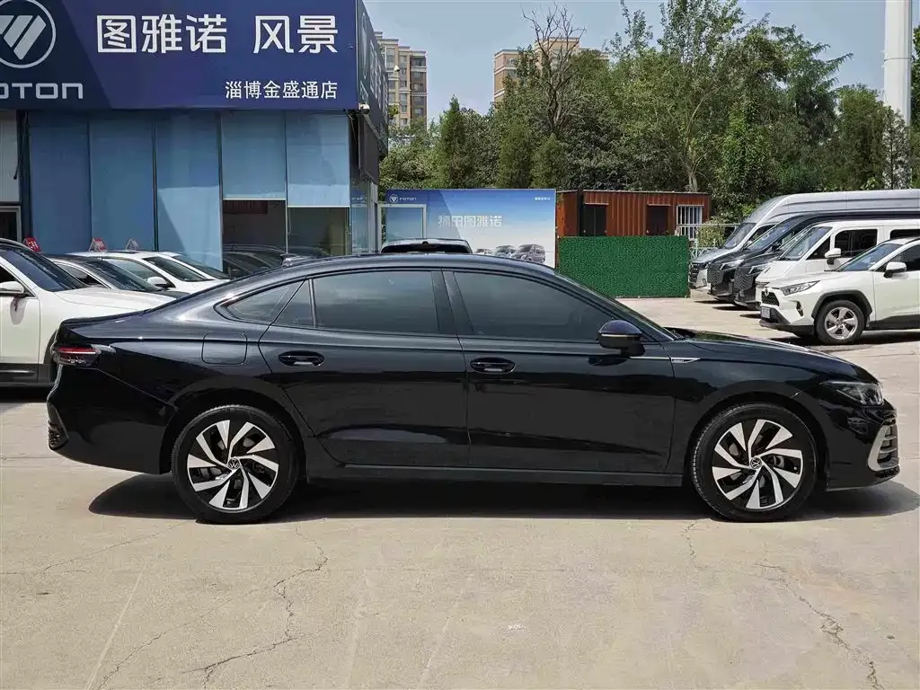 Volkswagen Passat — фото 10