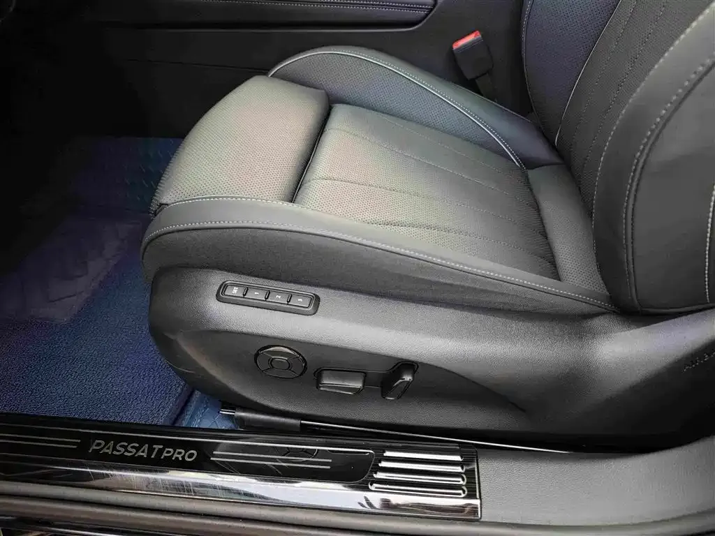 Volkswagen Passat — фото 2