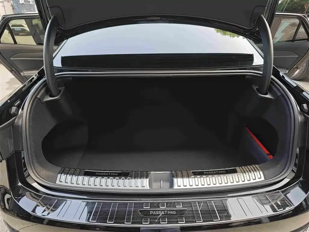 Volkswagen Passat — фото 9