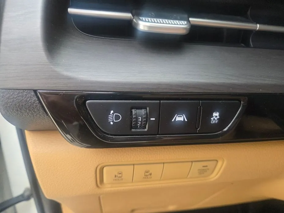 Kia Carnival — фото 2