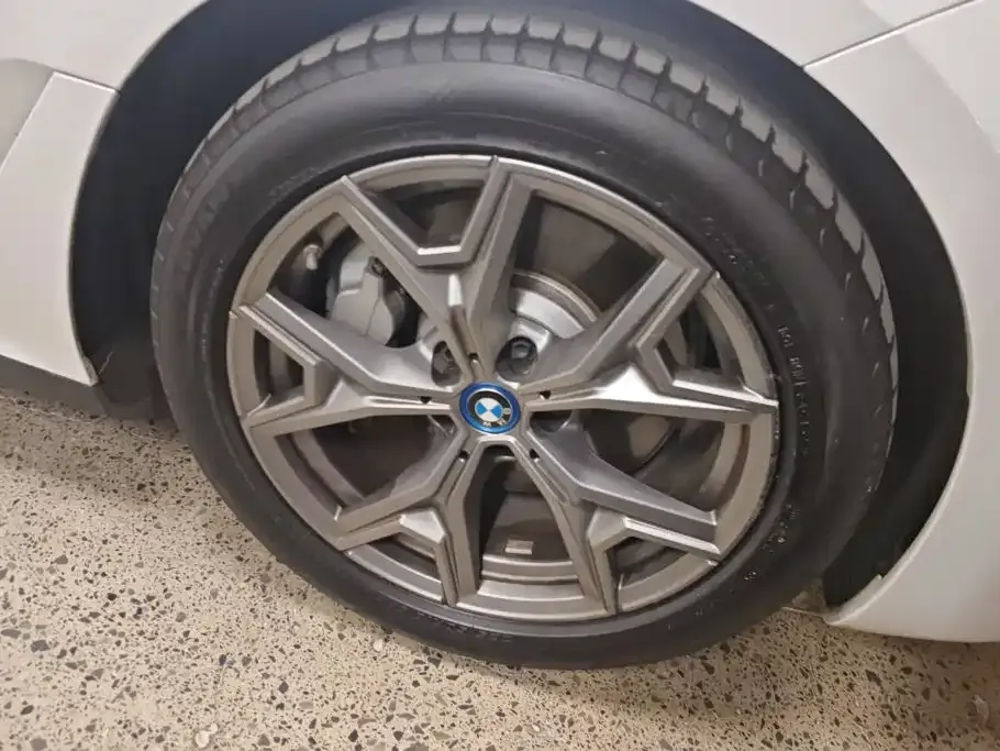 BMW i3 — фото 6