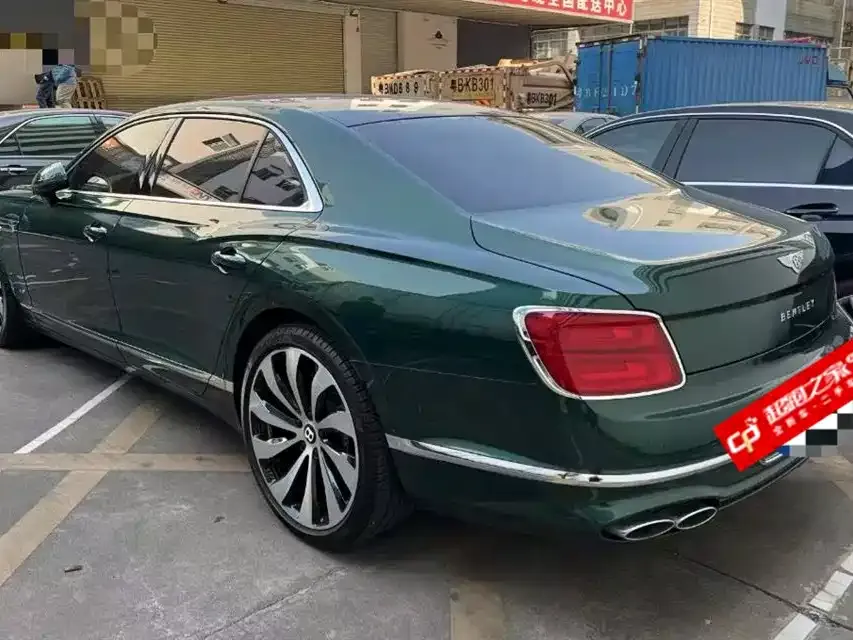 Bentley Flying Spur — фото 7