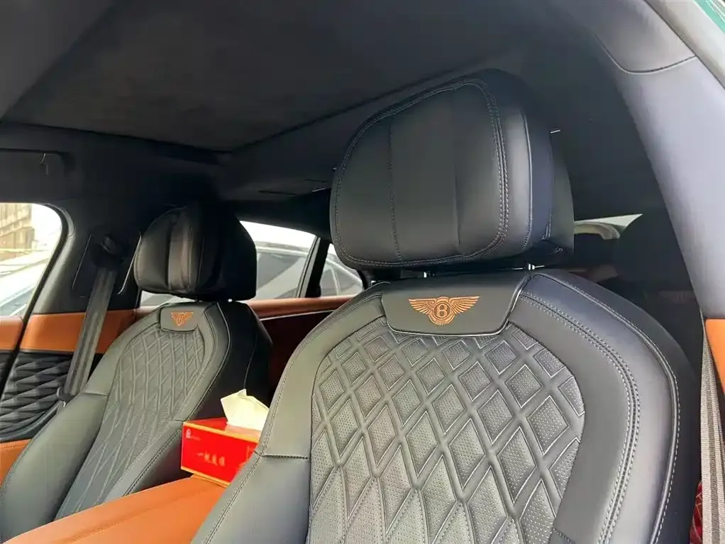 Bentley Flying Spur — фото 9