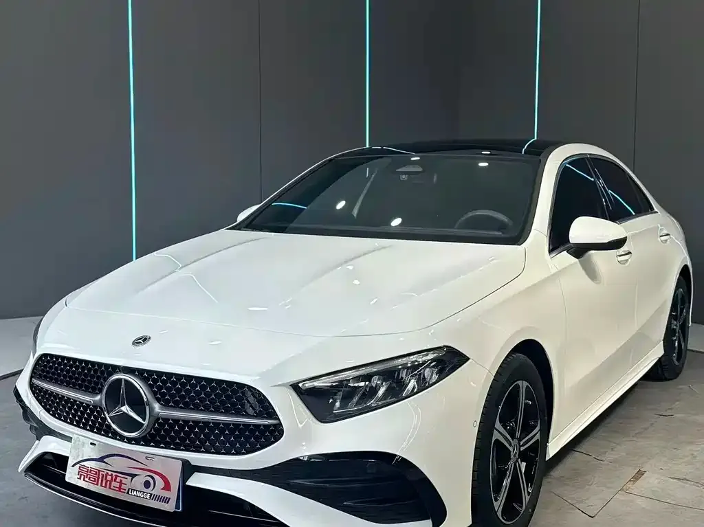 Mercedes-Benz A-Class — фото 1