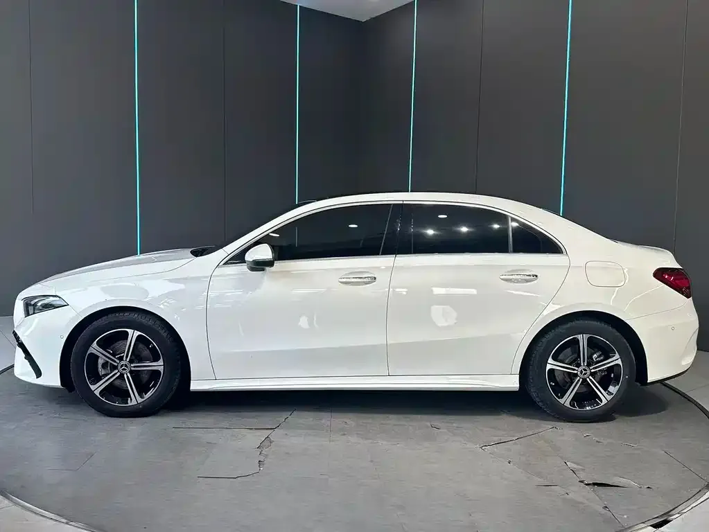 Mercedes-Benz A-Class — фото 3