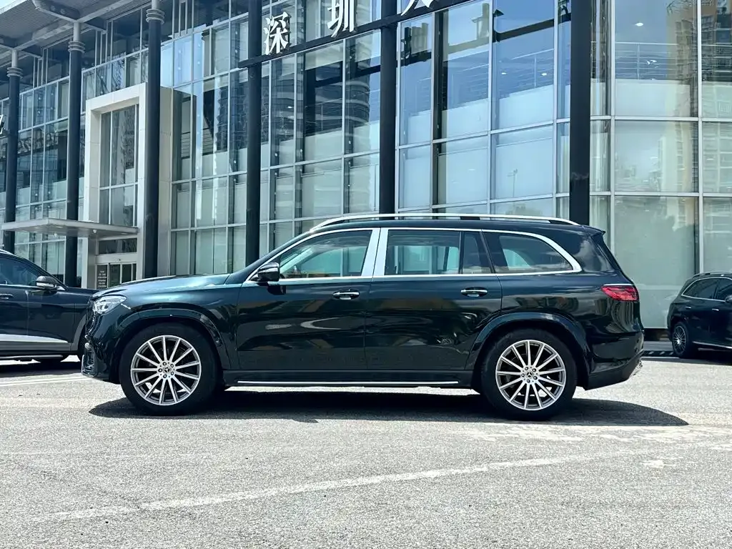 Mercedes-Benz GLS — фото 7