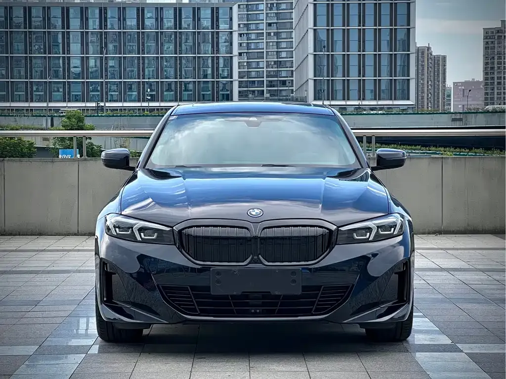 BMW i3 — фото 7