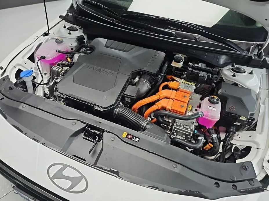 Hyundai AVANTE — фото 9