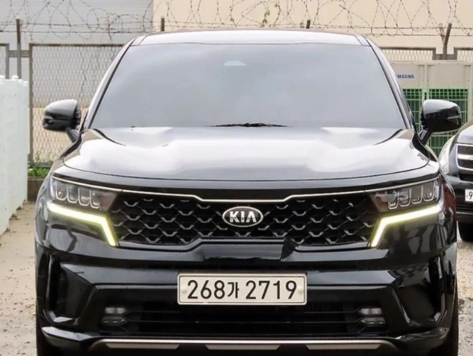 Kia Sorento — фото 1