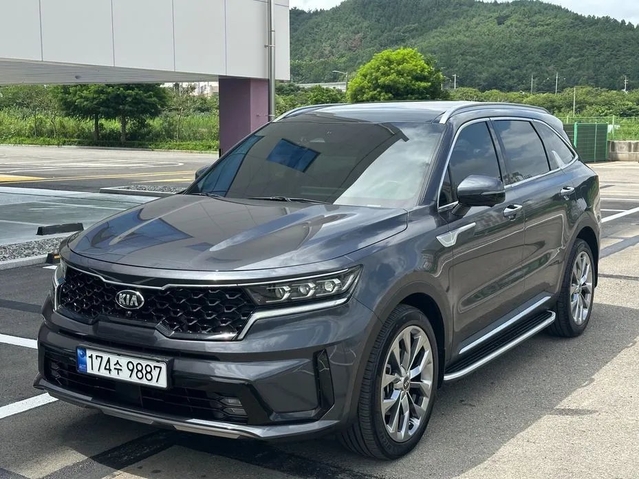Kia Sorento — фото 7