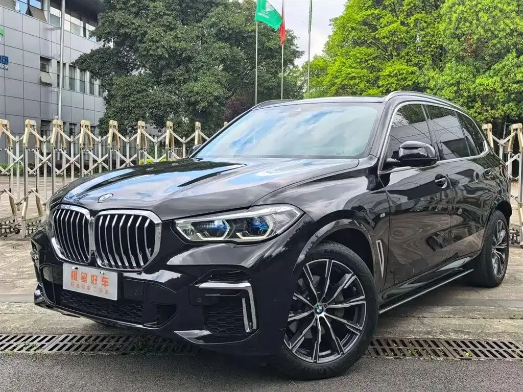 BMW X5 — фото 1
