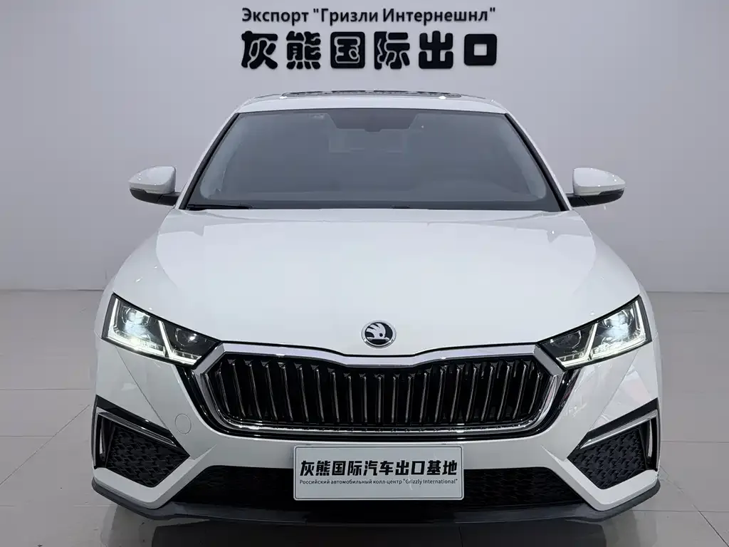 Skoda Octavia — фото 6