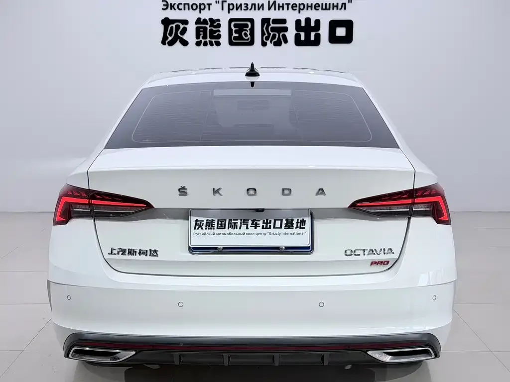 Skoda Octavia — фото 2