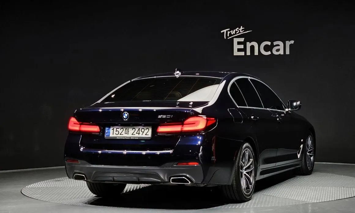 BMW 5-Series — фото 4