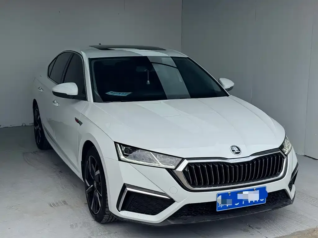 Skoda Octavia — фото 4