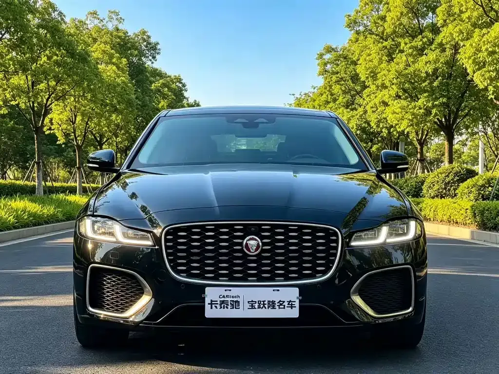 Jaguar XFL — фото 10