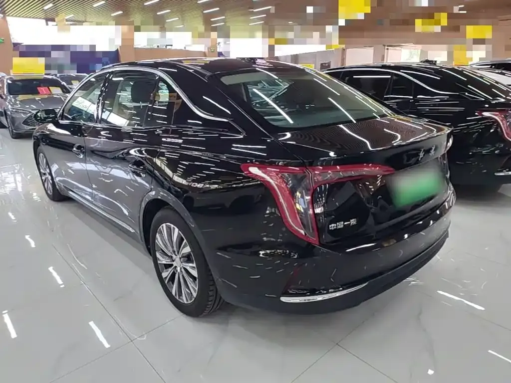 Hongqi E-QM5 — фото 4