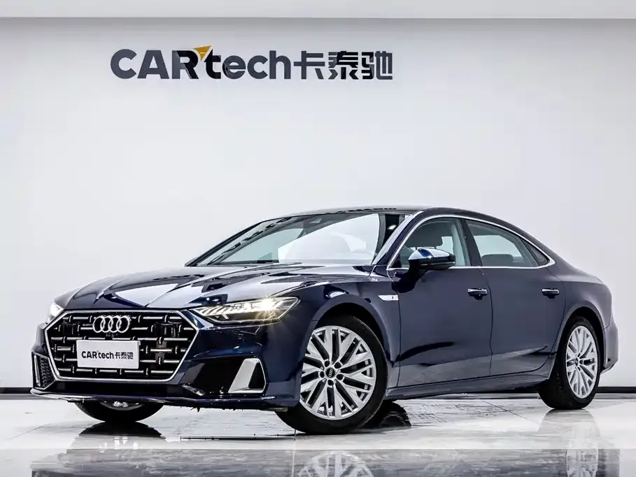 Audi A7L — фото 1