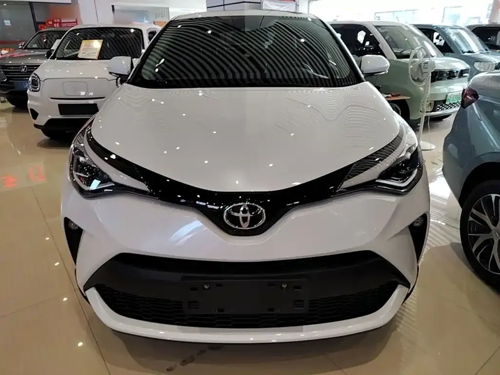 Toyota C-HR — фото 3