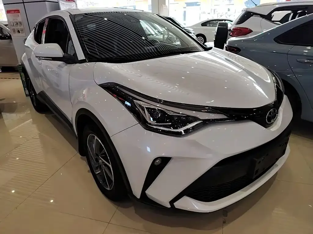 Toyota C-HR — фото 8