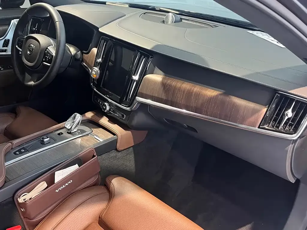 Volvo S90 — фото 3