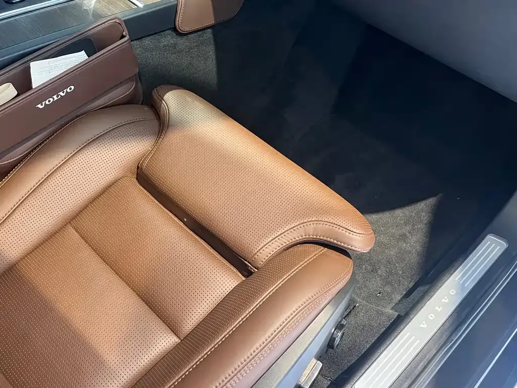 Volvo S90 — фото 9