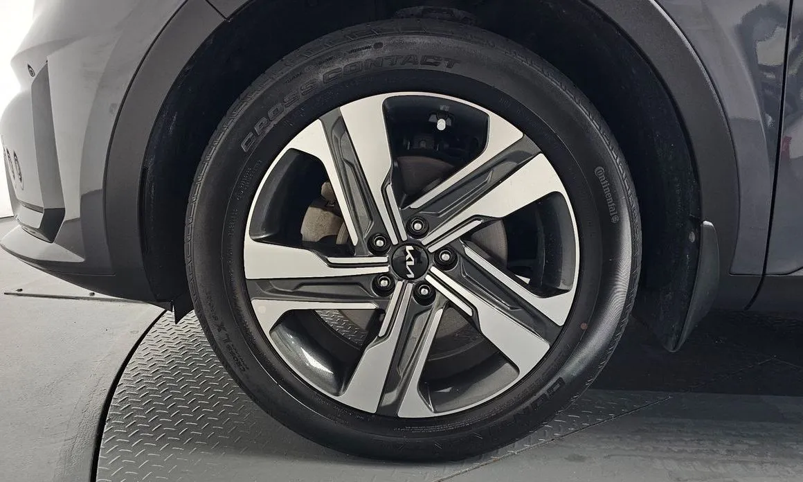 Kia Sorento — фото 10