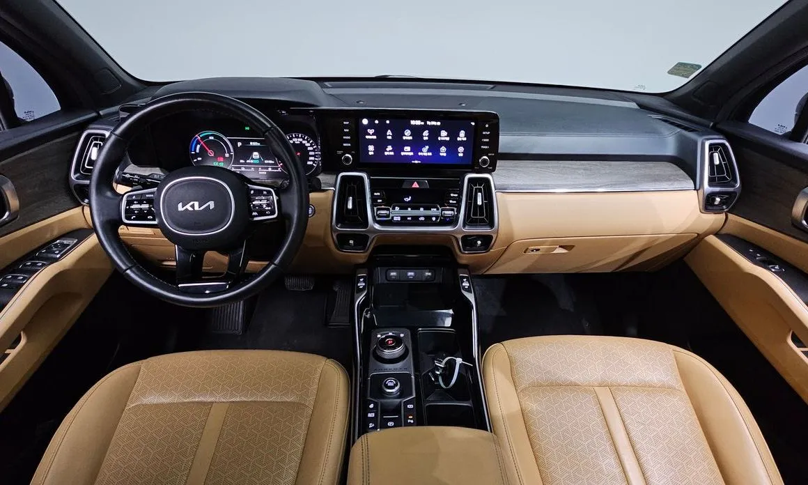 Kia Sorento — фото 8