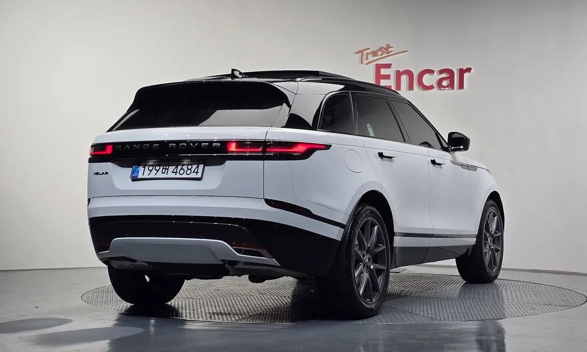 Land Rover Range Rover Velar — фото 9
