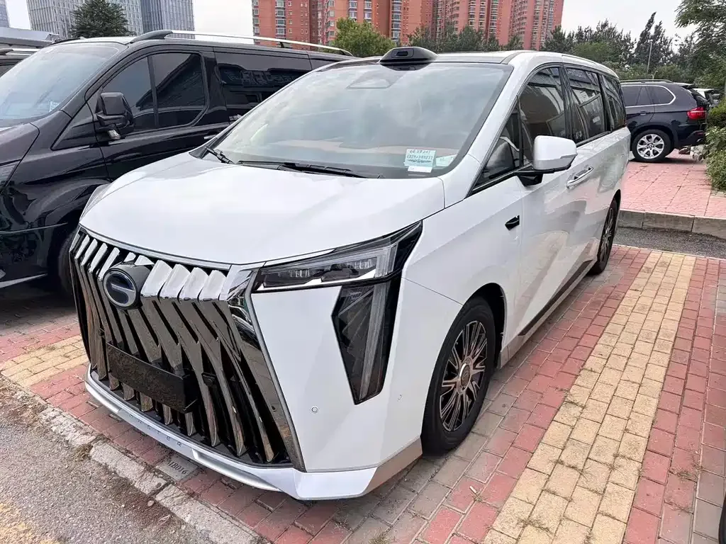 GAC Motor Trumpchi M8 — фото 1