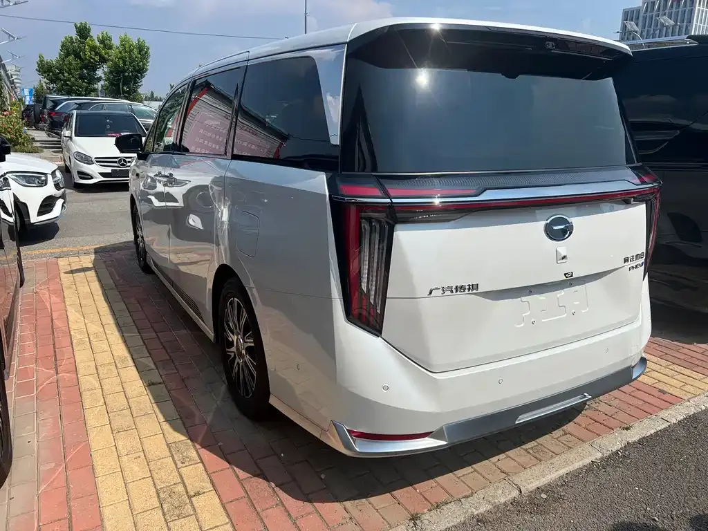 GAC Motor Trumpchi M8 — фото 8