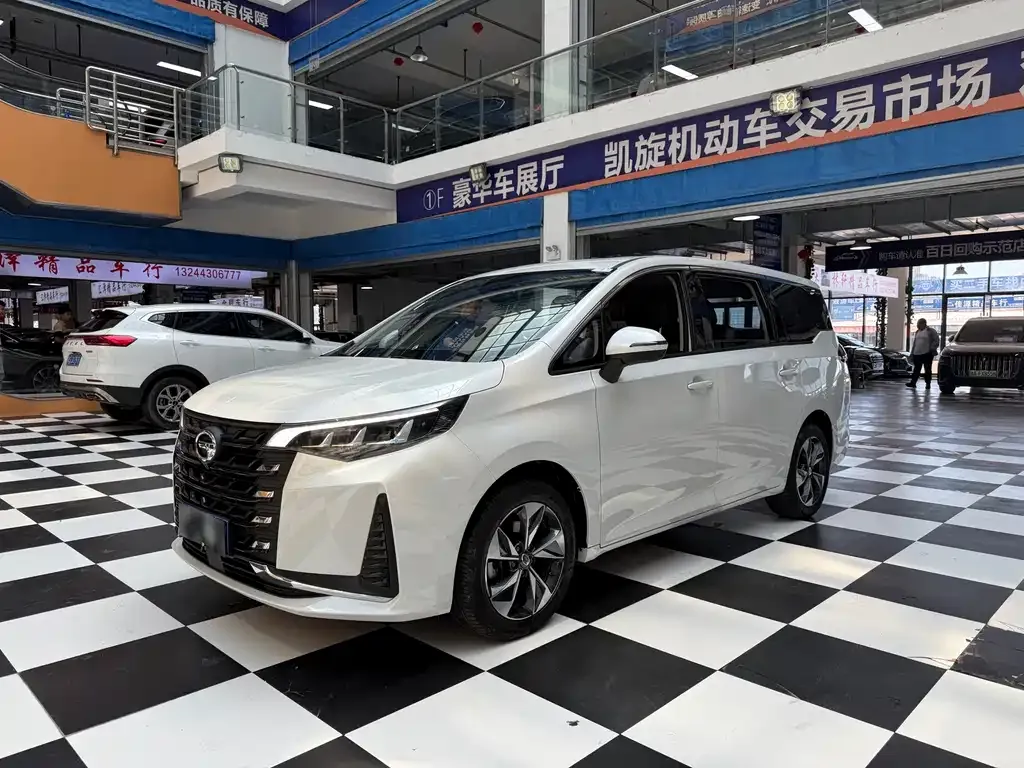 GAC Motor Trumpchi M6 — фото 1