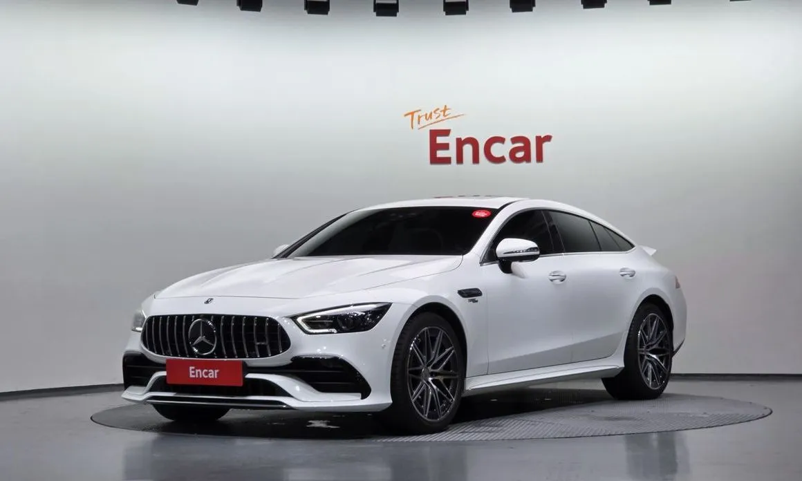 Mercedes-Benz AMG GT — фото 1