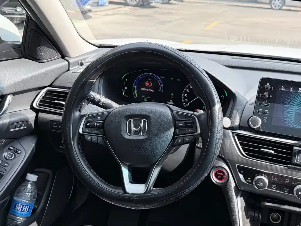 Honda Accord — фото 5