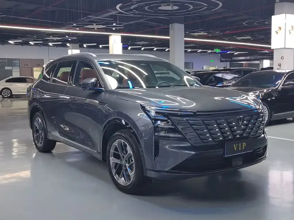 Changan CS75PLUS — фото 4