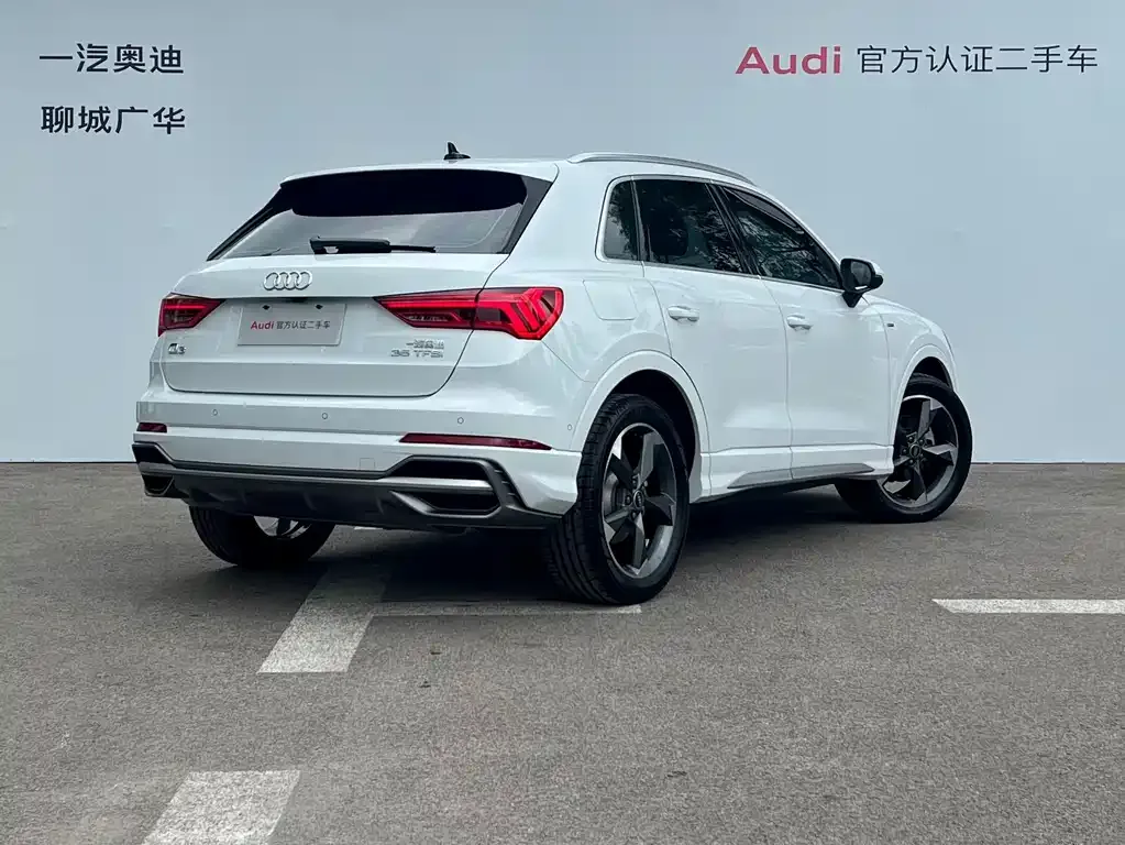 Audi Q3 — фото 10