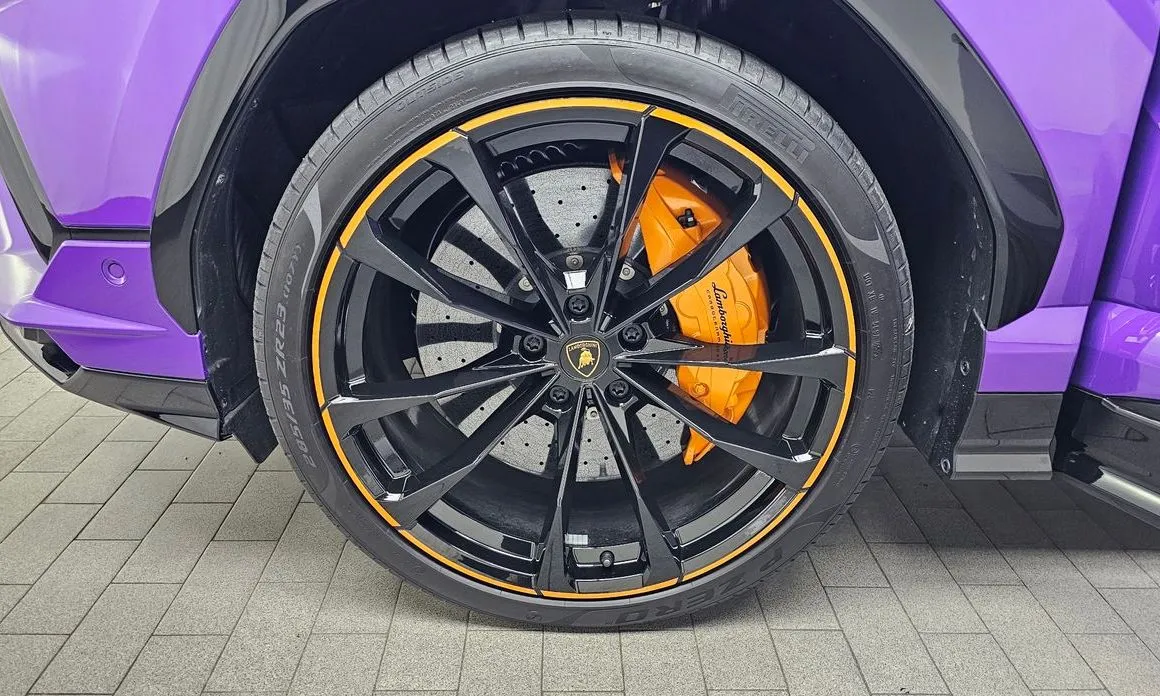 Lamborghini Urus — фото 8