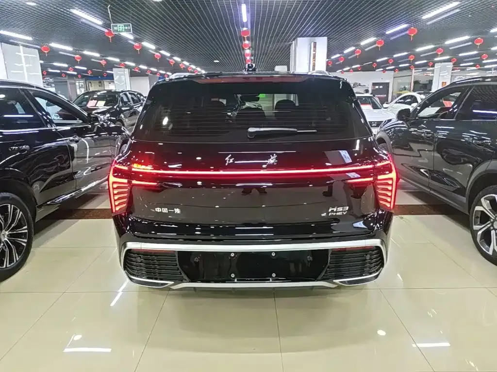 Hongqi HS3 PHEV — фото 7