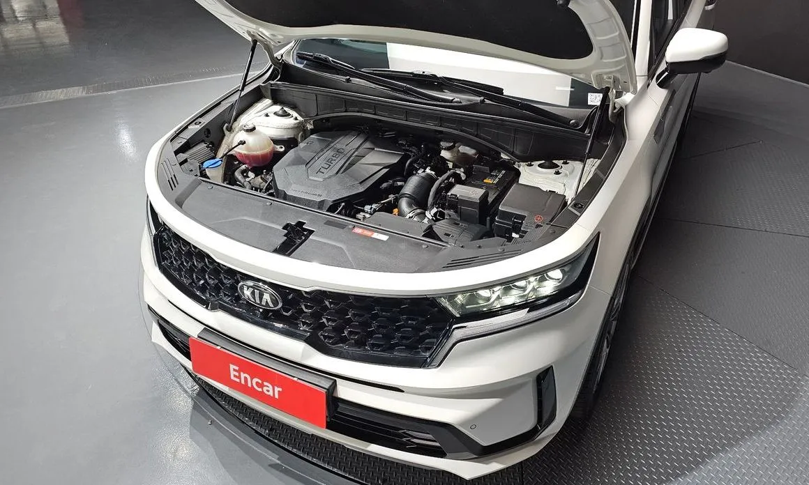 Kia Sorento — фото 7