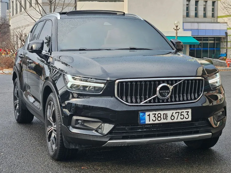 Volvo XC40 — фото 2