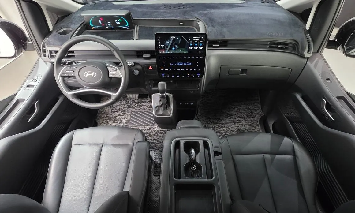 Hyundai Staria — фото 2