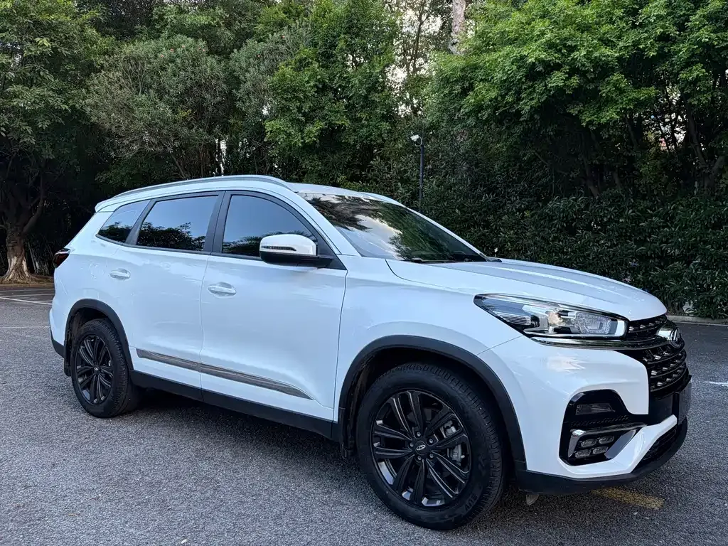 Chery Tiggo 8 — фото 1